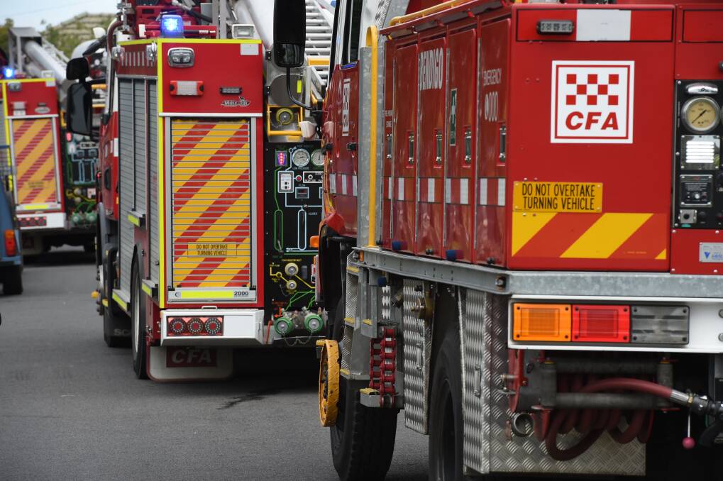Ten CFA crews contain Malmsbury shed fire