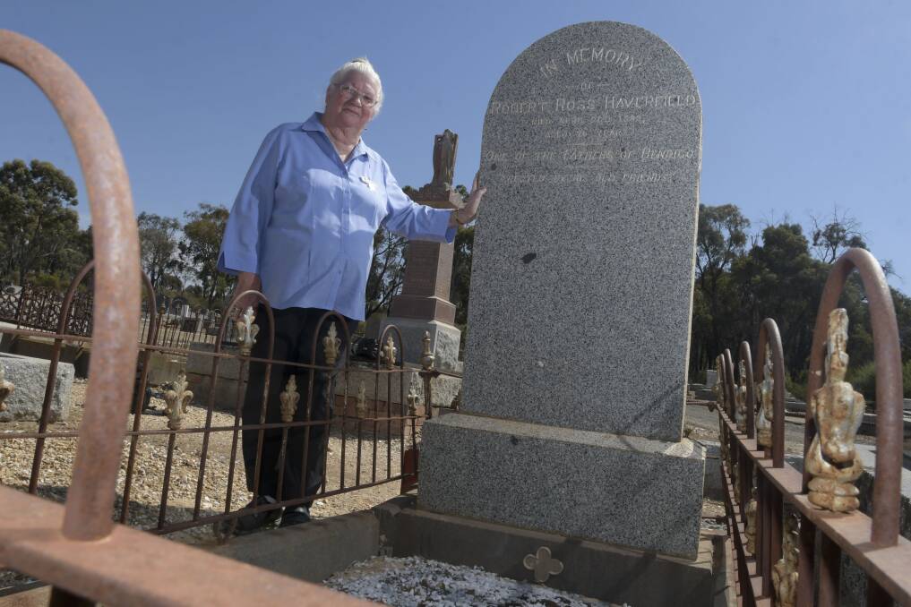 RAISING FUNDS: Greta Balsillie is helping the family of Robert Ross Haverfield to raise $10,000 to restore his grave. Picture: NONI HYETT. 