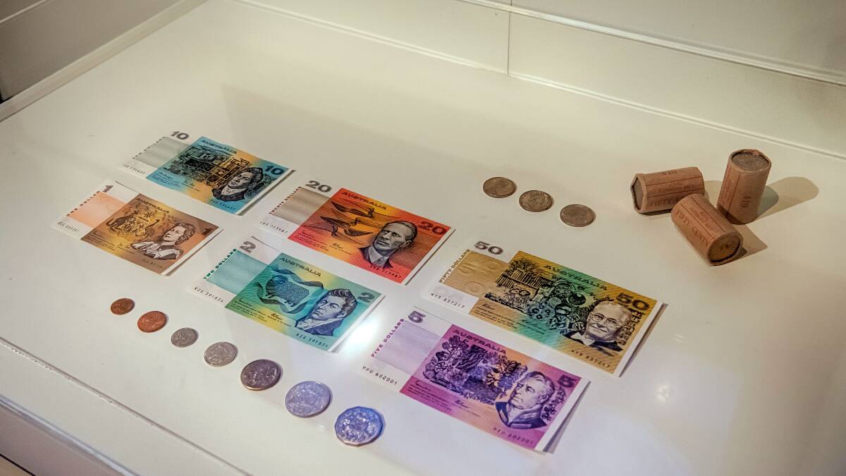 BANKROLLING BENDIGO: Selection of Australian decimal notes and coins (1966–). Collection of Libby Luke. Photo: Michael Vort-Ronald.
