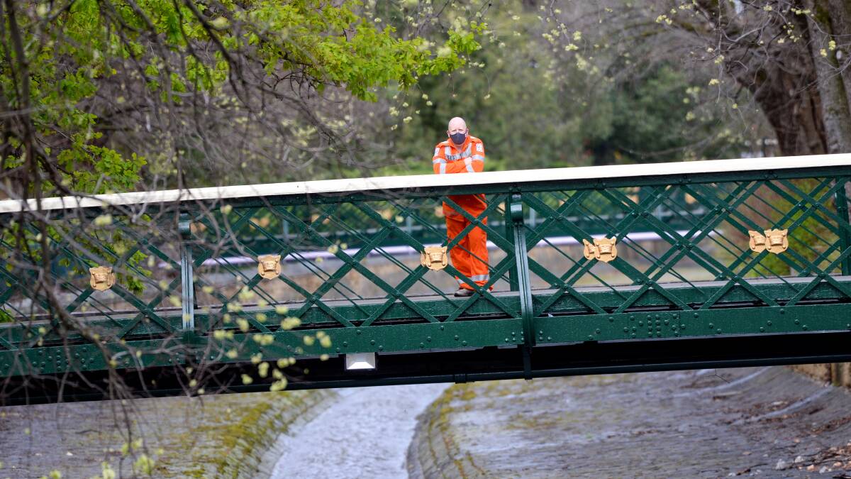 SAFETY WARNING: VICSES Bendigo Unity Controller Jason Hague has warned areas near Bendigo Creek are at risk of flooding, as the state prepares for a wet spring. Picture: DARREN HOWE