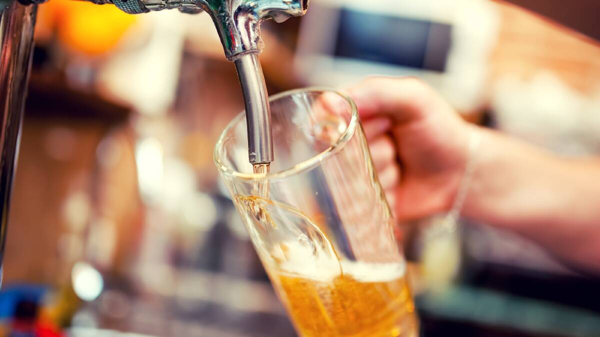 PRE-DRINKS: Bendigo punters can buy now, drink later. Picture: SHUTTERSTOCK