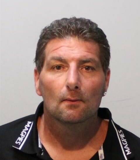 Robert Debono is wanted on warrant. Picture: VICTORIA POLICE