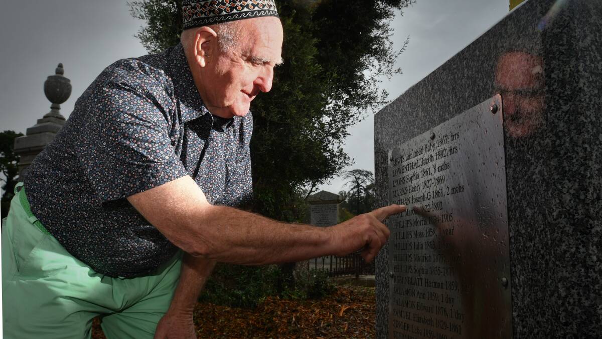 Howard Nathan at the monument honouring Bendigo's Jewish community. Picture: NONI HYETT