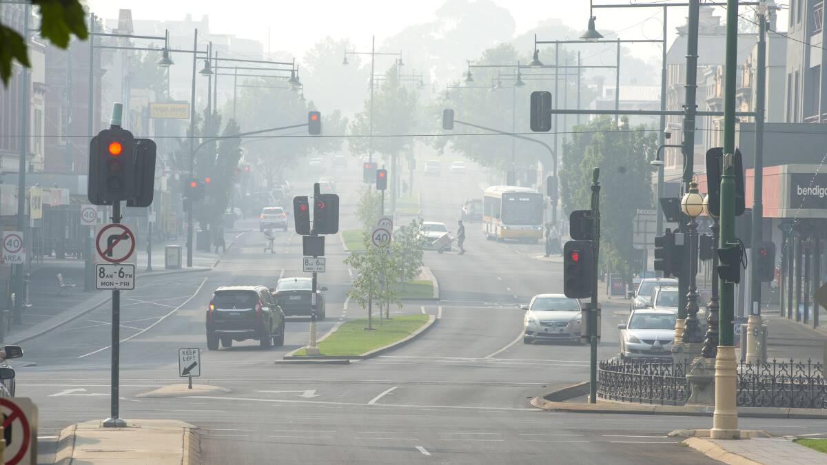 A hazy Wednesday morning in Bendigo. Picture: DARREN HOWE