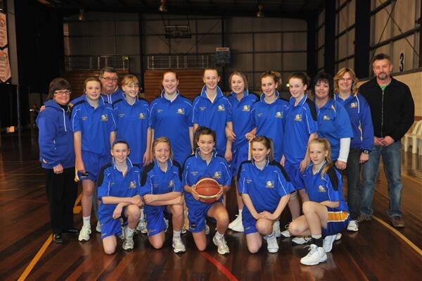 ON COURT: The Bendigo under-14 girls'  basketball team and officials. Picture: BRENDAN McCARTHY