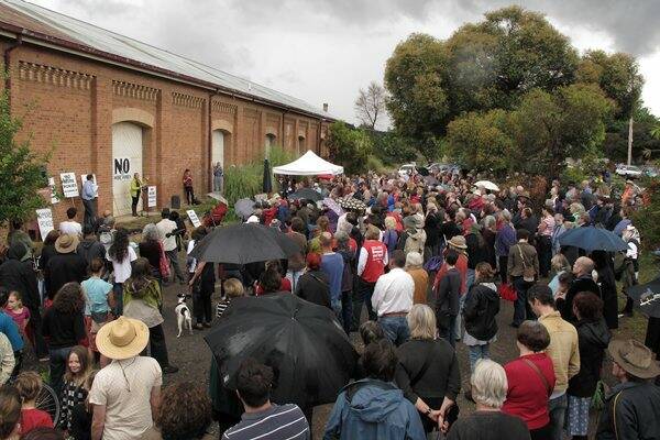 PROTEST: Anti-poker machine protesters gather in Castlemaine on Saturday. Pictures: MATT WOBBLY