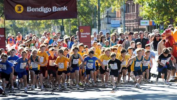 CHARGE: The keen youngsters at the start of the mine mile on Easter Sunday. Picture: MATT KIMPTON .
