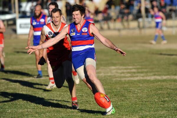 GREAT FORM: Aaryn Craig was one of North Bendigo's best players in the win over Elmore. Picture: JULIE HOUGH