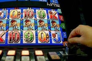 Claims emergency exit at Kyneton lures people to pokies