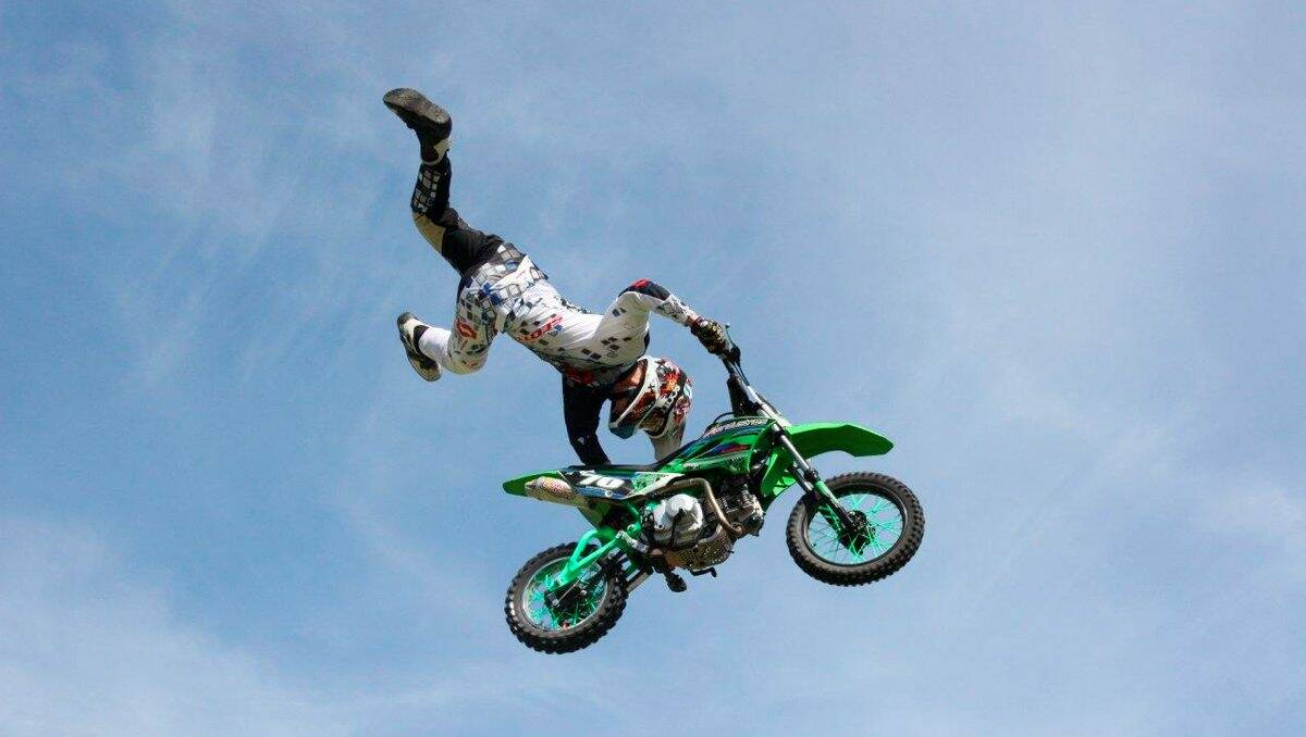 HANG TIME: Nathan Whitten gets some air aboard his Kawasaki. He will be at the Bendigo show on Saturday. Picture: CONTRIBUTED 