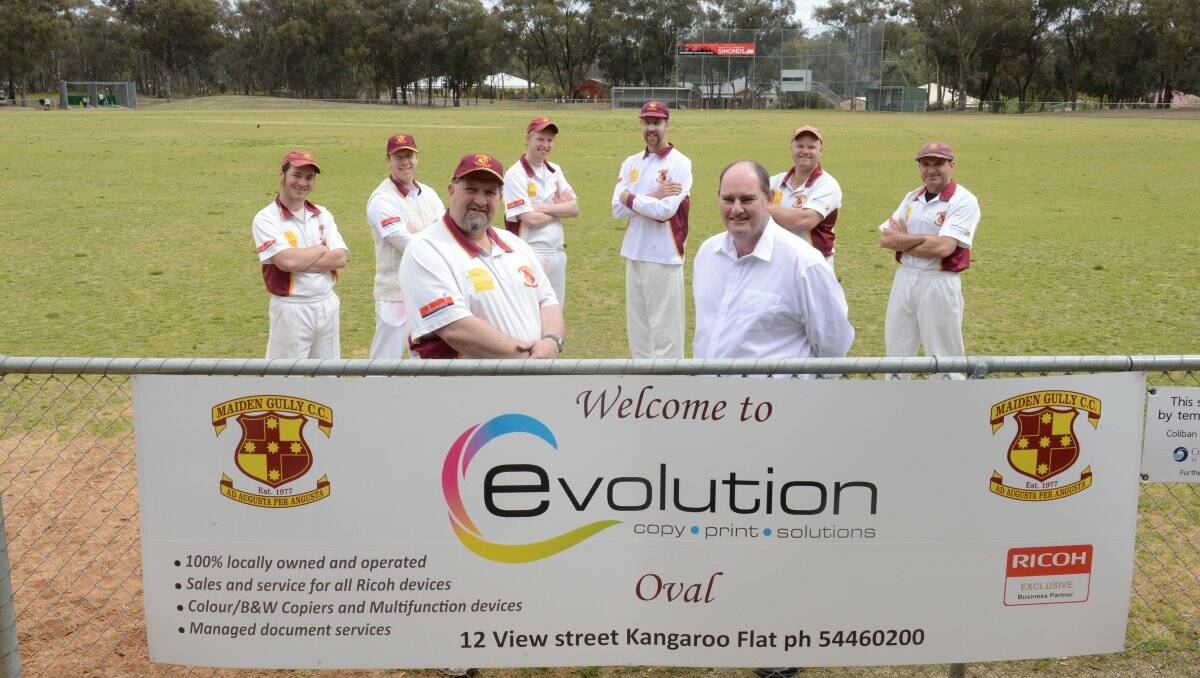 SIGN OF TIMES: Maiden Gully Cricket Club president Paul Martin, sponsor Mark Roberts from Evolution which is naming rights sponsor for the oval with players (L-R) Ben Ross, Dave White, Brett Haw, Tim Chisholm, Neil Olsson and Frank Reid. Picture: JIM ALDERSEY
