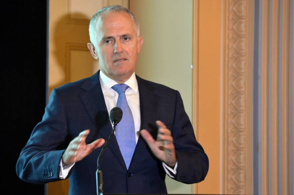 POINT MADE: Shadow Minister for Communications and Broadband Malcolm Turnbull addresses a Bendigo Business Council event at The Capital last night. Picture: BRENDAN McCARTHY