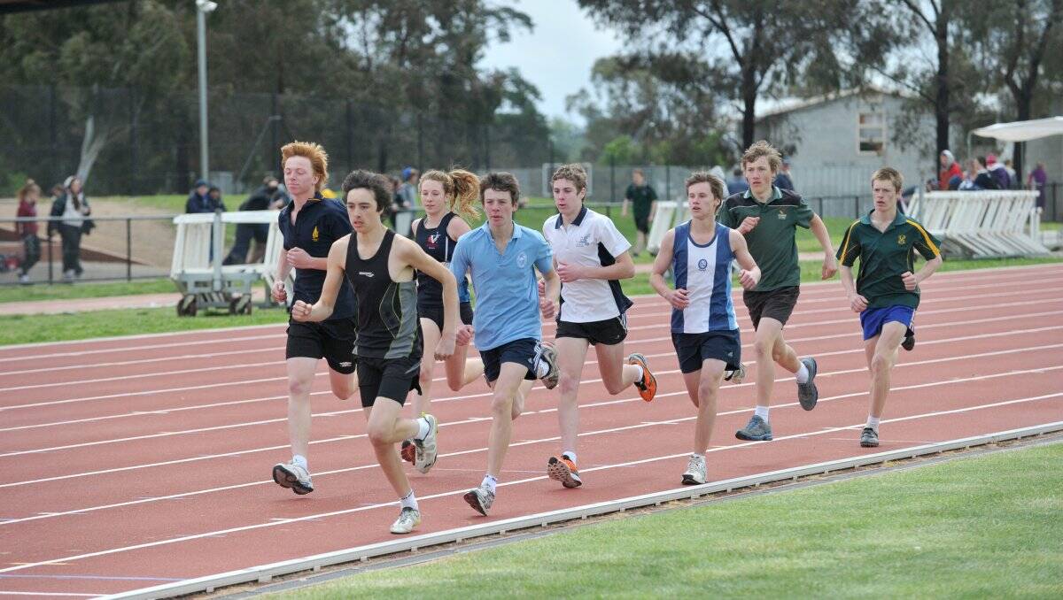 RACING: The 15-years field contests the 1500m final at the Flora Hill track. Picture: JODIE DONNELLAN 