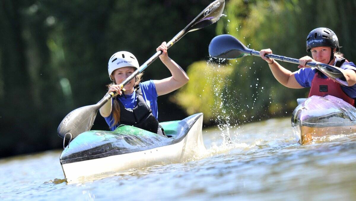 POWERING: Maddie Batters and Kristy Packham in training on Benidgo's Lake Weeroona. Picture: PETER WEAVING 