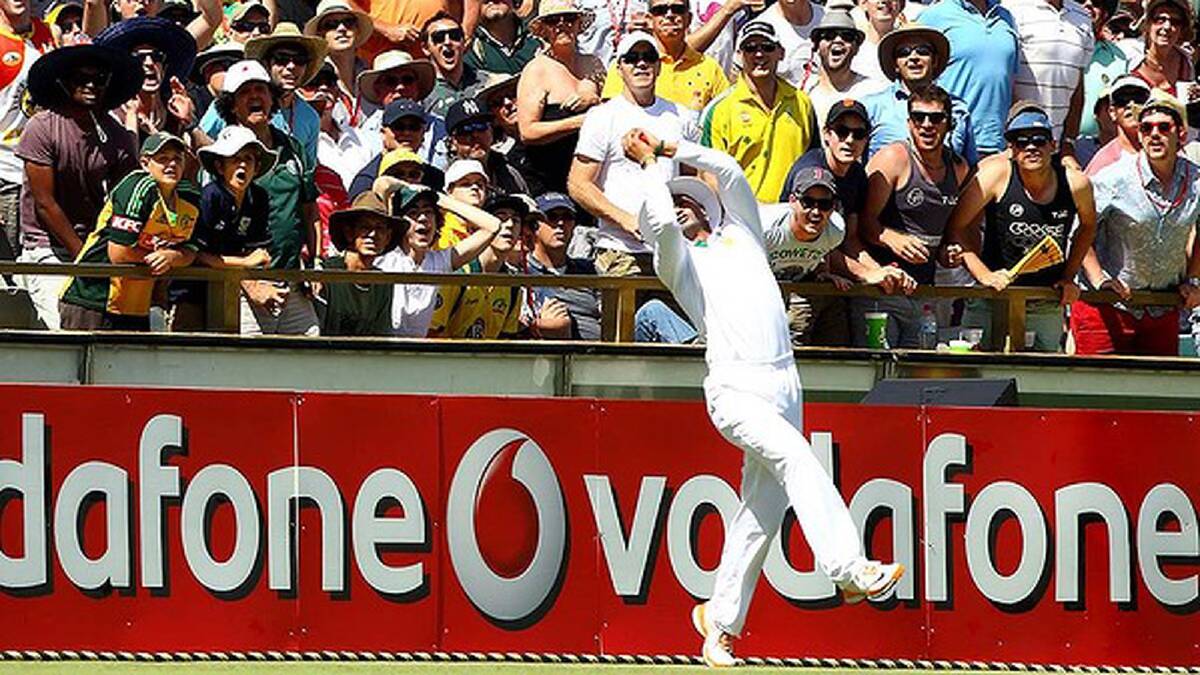 Alviro Peterson catches John Hastings on the boundary to end Australia's first innings. Photo: Getty Images