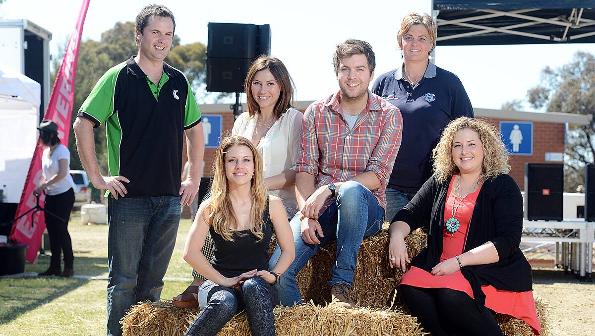 Area General Manager Ray Pratt, previous telstra road to discovery winners Ella Hooper, Jasmine Rae, EFD heat winner John Lingard, Sam Shotton and Previous winner Briana Lee at the final day of the 2012 Elmore Field Days 