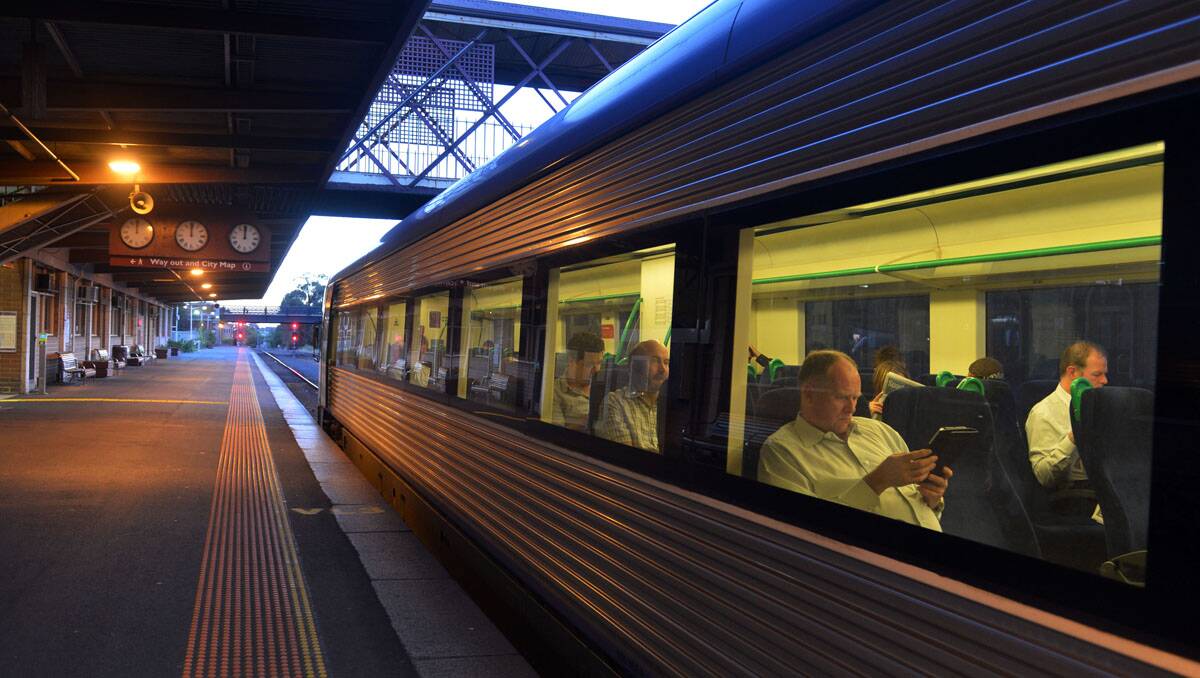 A V/Line train waits to leave the Bendigo station. Picture: Brendan McCarthy