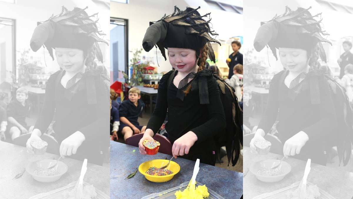 Camp Hill PS with Preps at their 100 days party day. Scarlett Abbott dressed up as a Echinda. Picture Peter Weaving