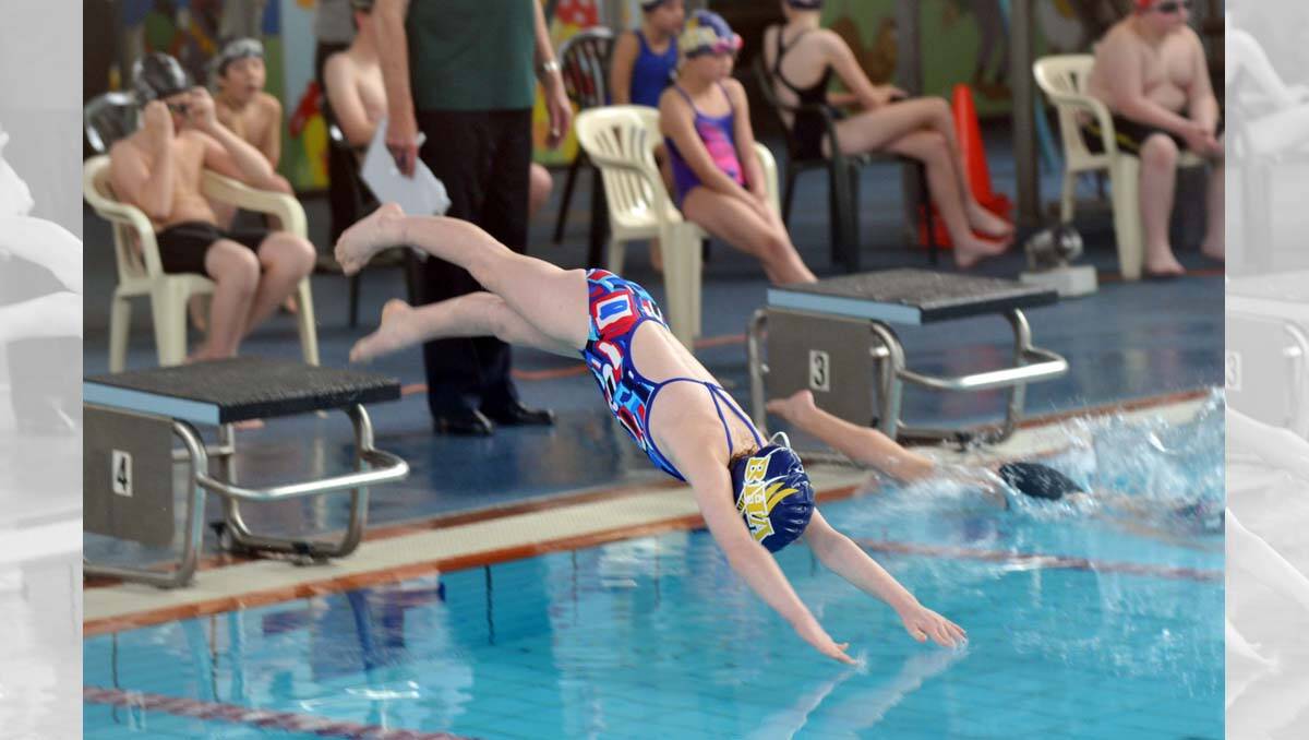 Bendigo Hawks Aquatic Swimming Carnival Maggie Burke from Bendigo Hawks competes in the 50 metre freestyle Picture: Julie Hough 