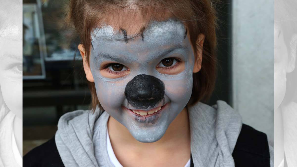Camp Hill PS with Preps at their 100 days party day. Bella Higgins face painted as a Koala. Picture Peter Weaving