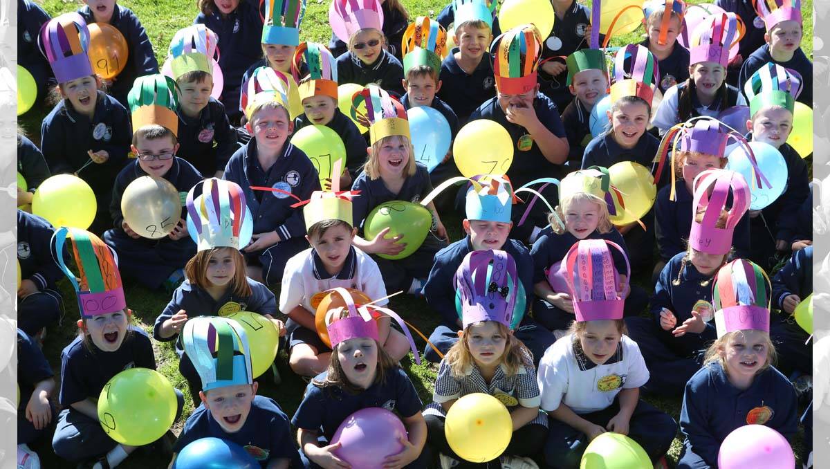 Strathfieldsaye Primary Preps celebrate 100 days of school. The Preps with hats and numbered ballons. Picture: Peter Weaving