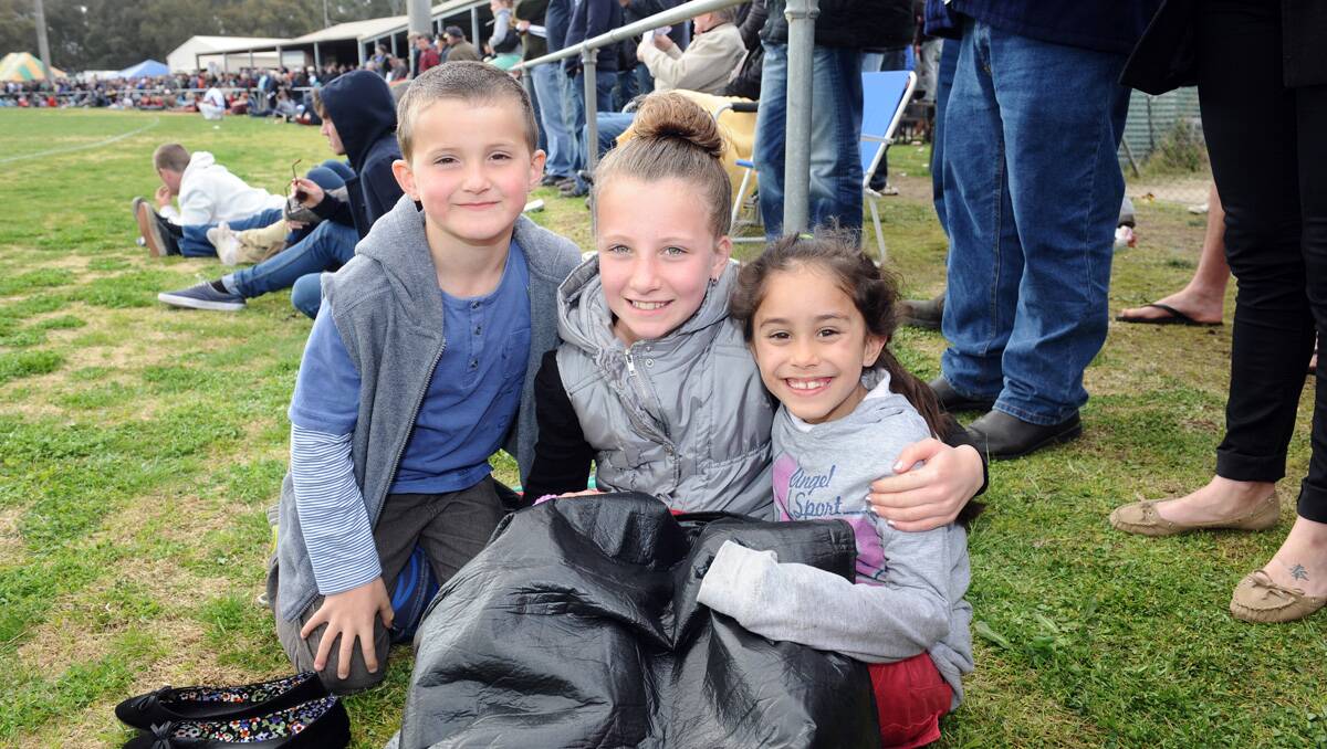 HDFL grand final. North Bendigo fans Archer Day, Sienna Day and Sunny Meadows. Picture: Jim Aldersey